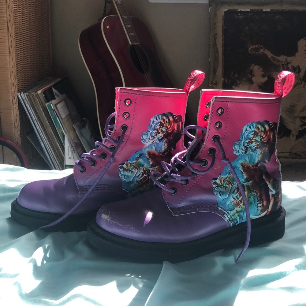 Dr.martens (new order collection)
